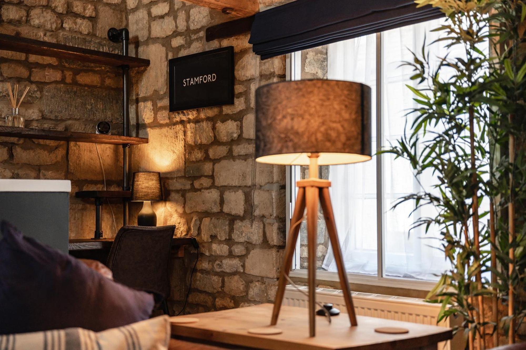 Luxury Town Centre Loft Apartment In Converted Granary Stamford Ngoại thất bức ảnh